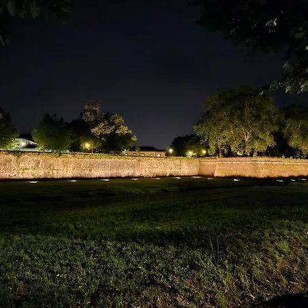 Walls Dream - Air Cond - Wi-fi - Panoramic In Front Of The Historical Walls - * Lucca