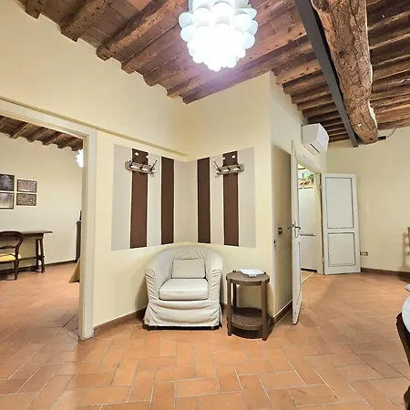 Walls Dream - Air Cond - Wi-fi - Panoramic In Front Of The Historical Walls - Apartment Lucca